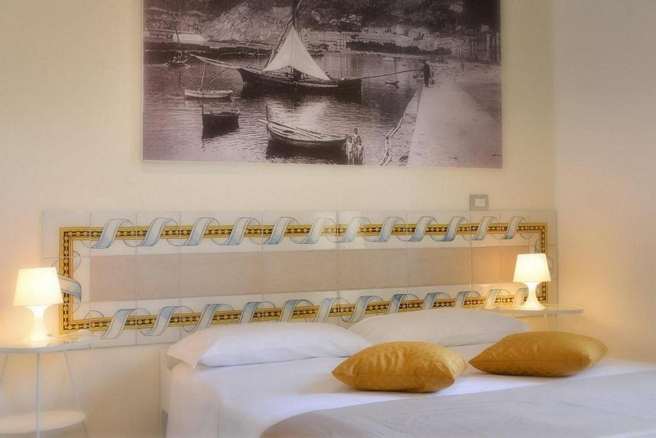Santi E Saraceni Rooms Salerno Dış mekan fotoğraf