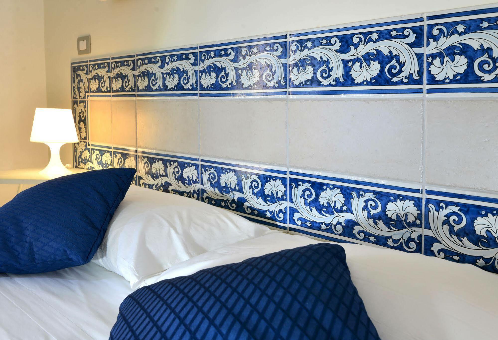 Santi E Saraceni Rooms Salerno Dış mekan fotoğraf